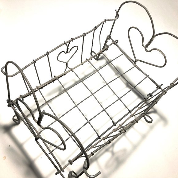 Vintage Handmade Doll Bed 4-Heart Twisted Metal Wire